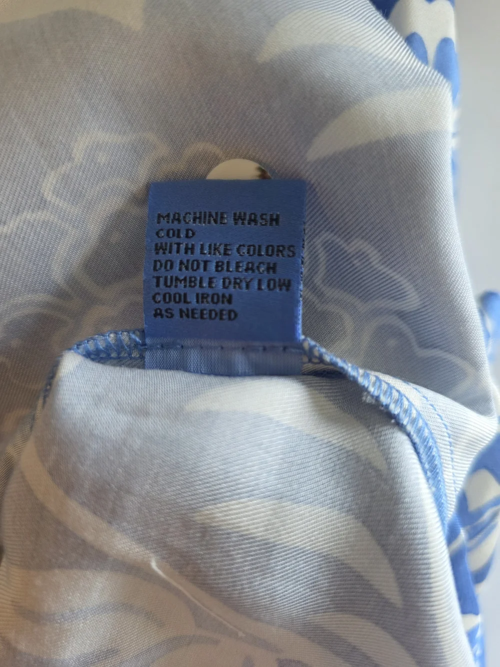 J.McLaughlin Silk Blend Floral Button Front Notched Collar Resort Blouse Size M - Picture 8 of 11